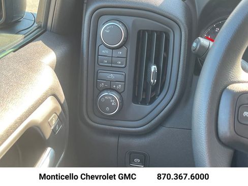 New 2026 Chevrolet Silverado 1500 Custom Trail Boss w/ Midnight Edition image 16