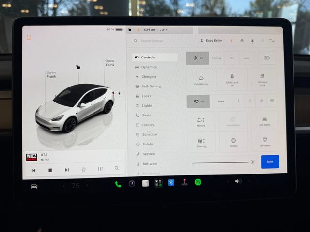 Used 2024 Tesla Model Y Long Range AWD/4WD image 26