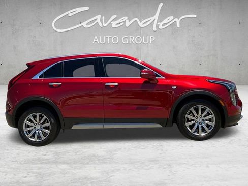 Certified 2022 Cadillac XT4 Premium Luxury w/ Technology Package FWD image 17