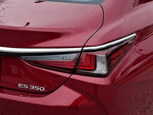 Used 2023 Lexus ES 350 w/ Premium Package image 12