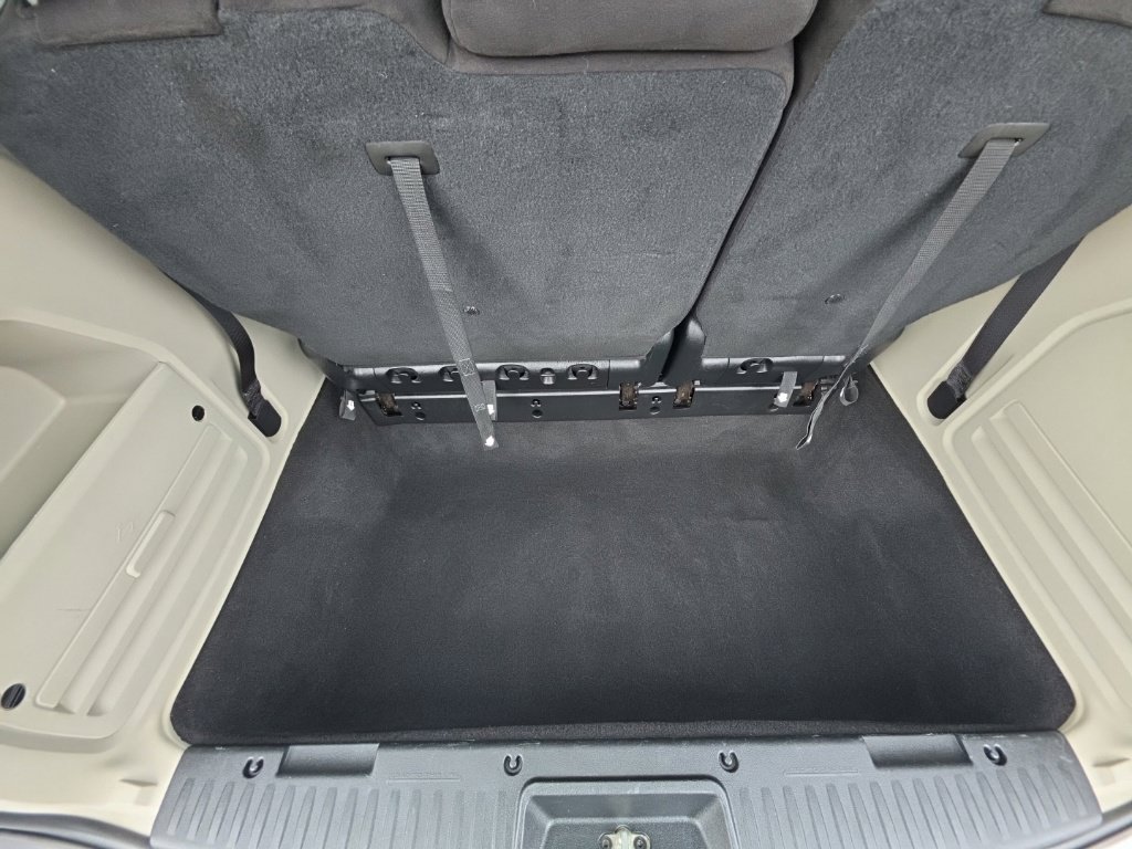 Used 2014 Dodge Grand Caravan SXT w/ Rear Park Assist Package FWD image 33