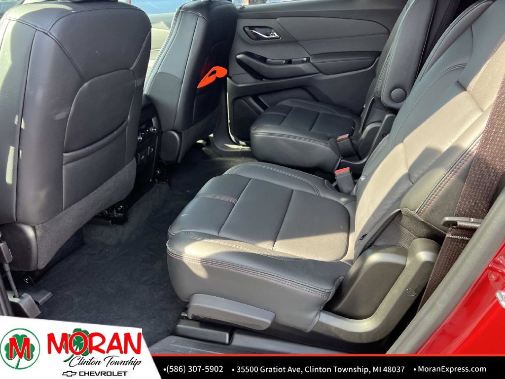 Certified 2023 Chevrolet Traverse RS w/ LPO, Floor Liner Package AWD/4WD image 11