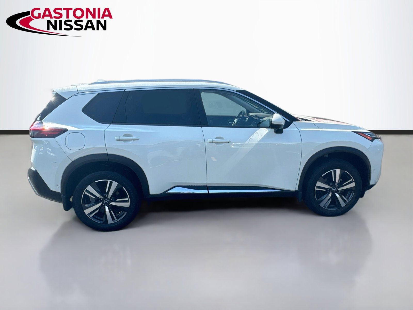 Used 2023 Nissan Rogue Platinum w/ Platinum Premium Package AWD/4WD image 10