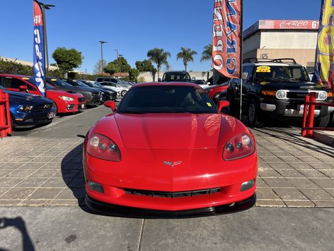 Used 2006 Chevrolet Corvette Coupe w/ Preferred Equipment Group image 3