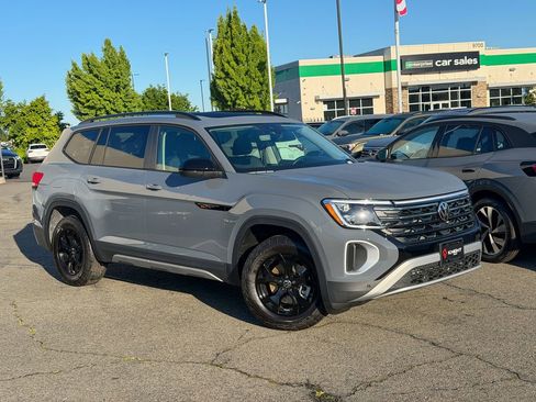 New 2026 Volkswagen Atlas Peak Edition AWD/4WD image 3