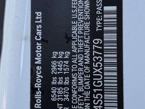 Used 2016 Rolls-Royce Ghost RWD image 47