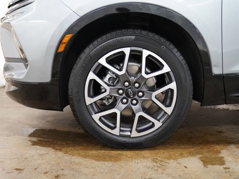 Used 2025 Chevrolet Blazer RS image 14