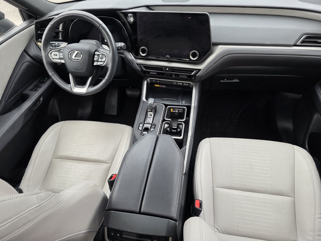 Certified 2024 Lexus TX 350 AWD w/ Captains Chair Package image 22