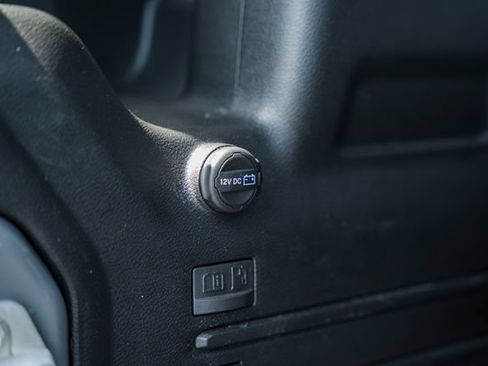 Used 2023 Jeep Wrangler Unlimited Sahara w/ Cold Weather Group AWD/4WD image 35