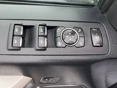Used 2019 Ford F250 Lariat w/ Lariat Ultimate Package AWD/4WD image 12
