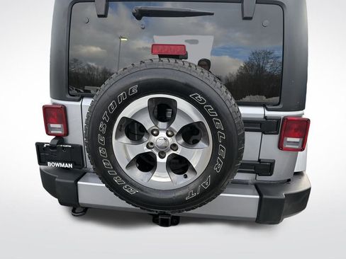 Used 2017 Jeep Wrangler Unlimited Sahara image 29