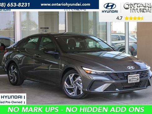 Certified 2025 Hyundai Elantra Sport FWD image 1
