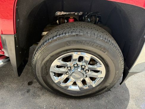 Used 2018 Chevrolet Silverado 2500 LT w/ All Star Edition image 10