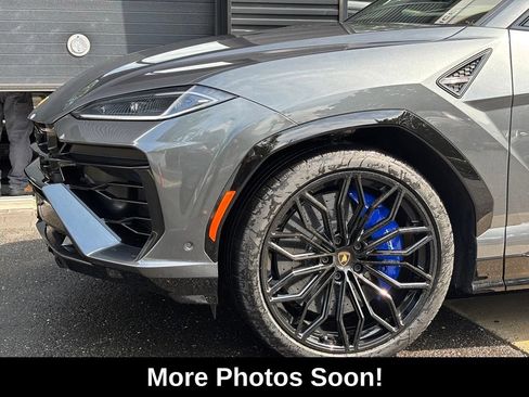 Used 2025 Lamborghini Urus SE AWD/4WD image 5