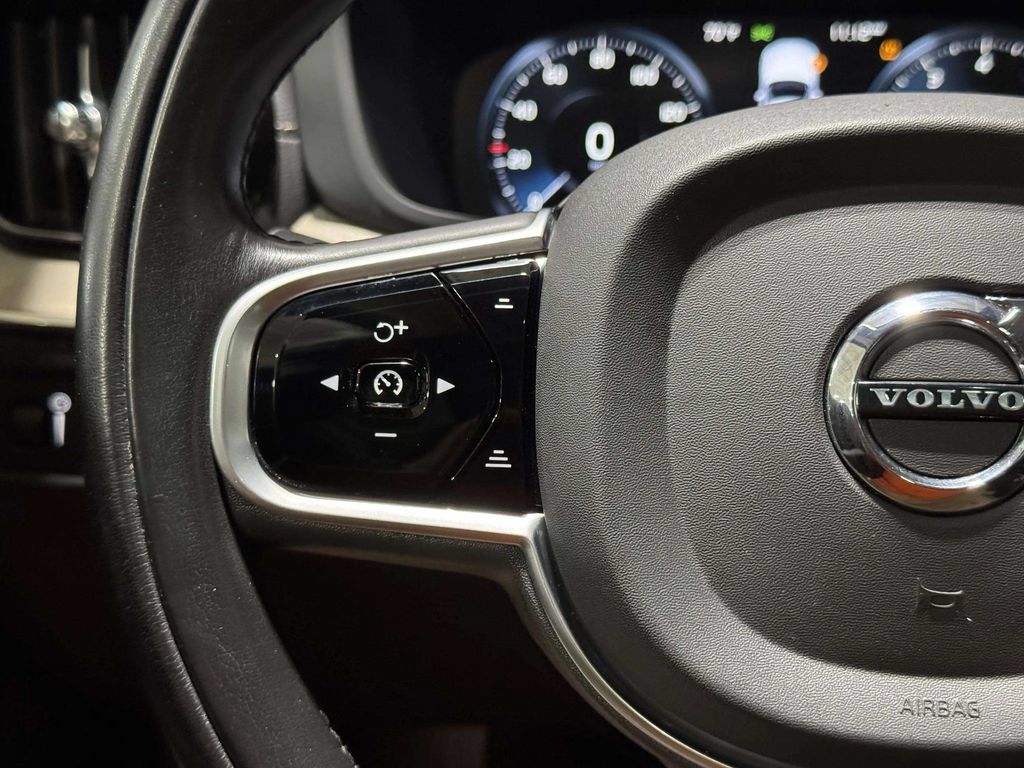 Used 2020 Volvo XC60 T5 Inscription w/ Protection Package AWD/4WD image 15