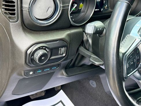 Used 2023 Jeep Wrangler Unlimited Sahara w/ Cold Weather Group AWD/4WD image 11