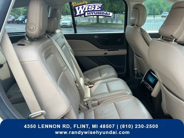 Used 2020 Lincoln Aviator Reserve w/ Elements Package Plus AWD/4WD image 32