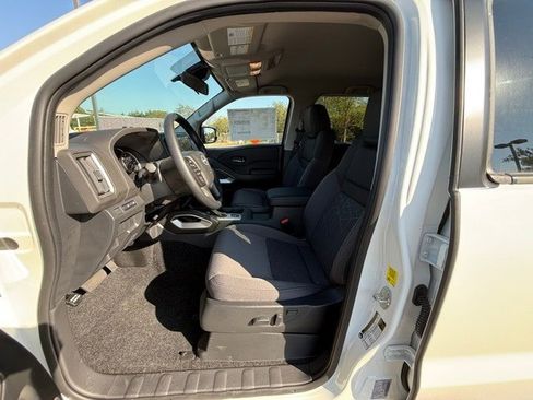 New 2026 Nissan Frontier SV w/ Tow Package image 12