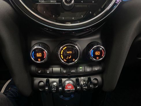 Used 2023 MINI Cooper 2-Door Hardtop FWD image 21