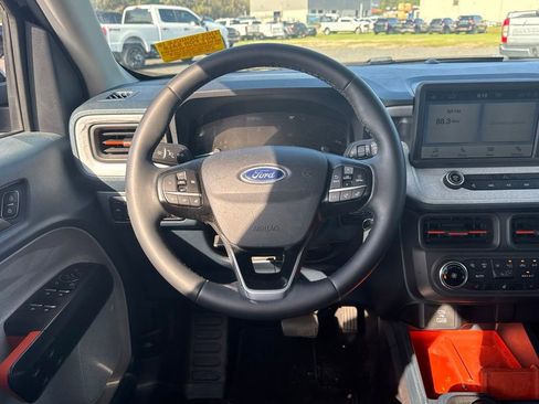 Used 2023 Ford Maverick XLT w/ XLT Luxury Package FWD image 14