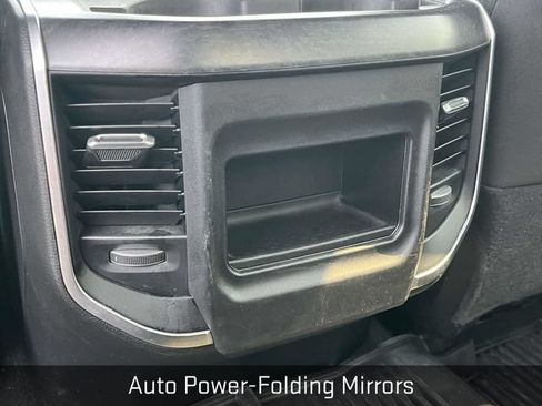 Used 2024 RAM 2500 Big Horn w/ Night Edition AWD/4WD image 19
