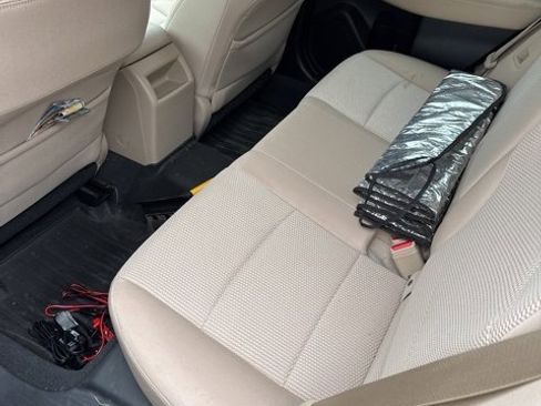 Used 2015 Subaru Outback 2.5i Premium image 11