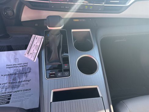 New 2025 Toyota Sienna XLE image 21