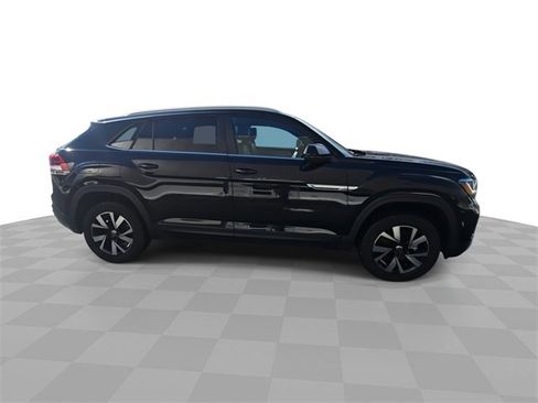 Used 2022 Volkswagen Atlas Cross Sport SE image 9