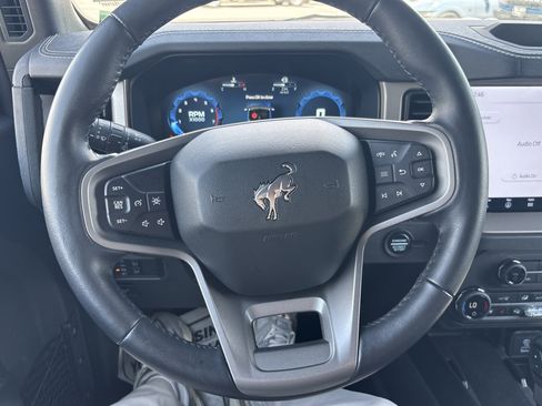 Used 2025 Ford Bronco Outer Banks AWD/4WD image 21