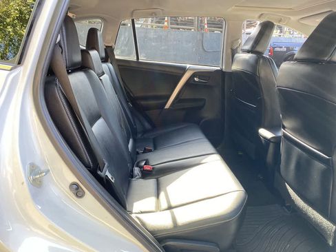 Used 2014 Toyota RAV4 Limited w/ Technology Package AWD/4WD image 19