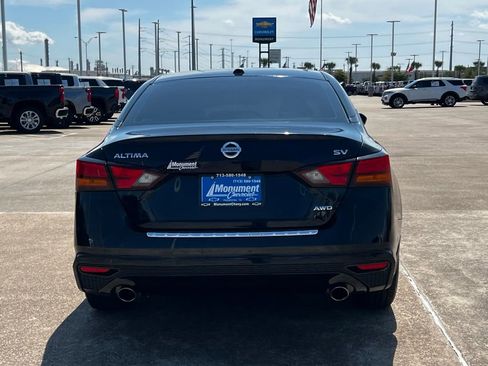 Used 2021 Nissan Altima 2.5 SV w/ SV Premium Package AWD/4WD image 10