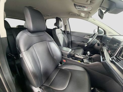 Used 2023 Kia Sportage EX FWD image 30