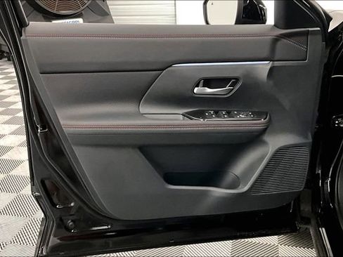 New 2026 Nissan Kicks SR w/ SR Premium Package AWD/4WD image 26