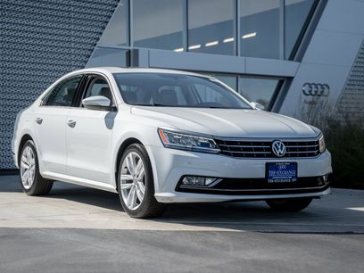 Used 2018 Volkswagen Passat 2.0T SE