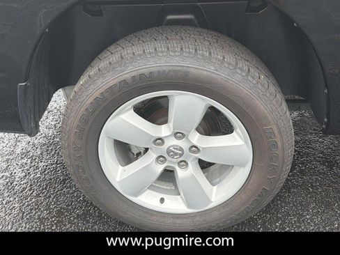 Used 2024 RAM 1500 Classic SLT AWD/4WD image 17