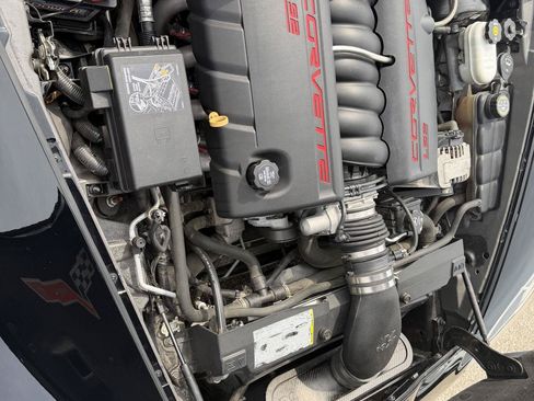 Used 2007 Chevrolet Corvette Convertible w/ Preferred Equipment Group RWD image 31