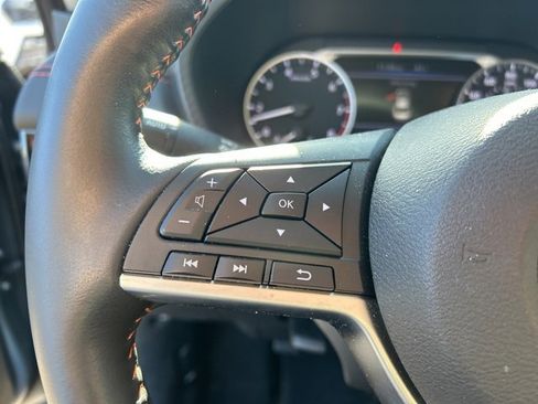 Used 2024 Nissan Sentra SR w/ SR Premium Package image 17