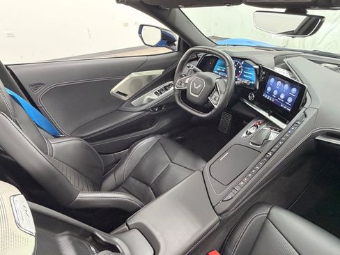 Used 2023 Chevrolet Corvette Stingray Preferred Conv w/ Z51 Performance Package RWD image 11