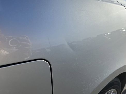 Used 2013 Lincoln MKS image 11