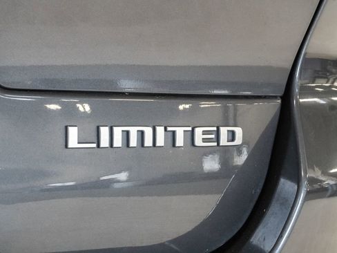 Used 2024 Jeep Grand Cherokee L Limited w/ Luxury Tech Group II AWD/4WD image 32