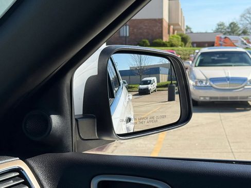 Used 2016 Jeep Grand Cherokee Laredo w/ Quick Order Package 23E image 40