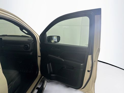 Used 2023 Chevrolet Colorado W/T RWD image 31