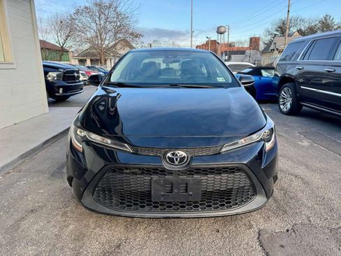 Used 2021 Toyota Corolla LE w/ Carpet Mat Package (TMS) image 2