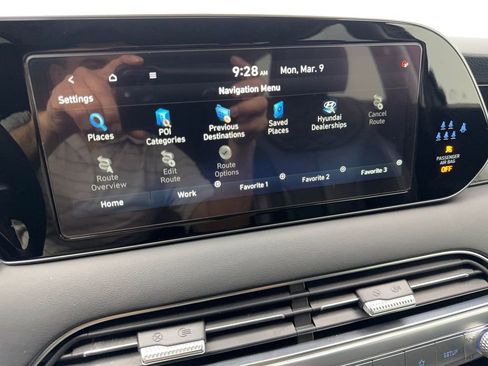 Used 2022 Hyundai Palisade Limited image 64