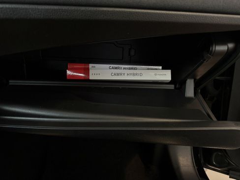 Used 2025 Toyota Camry LE FWD image 36