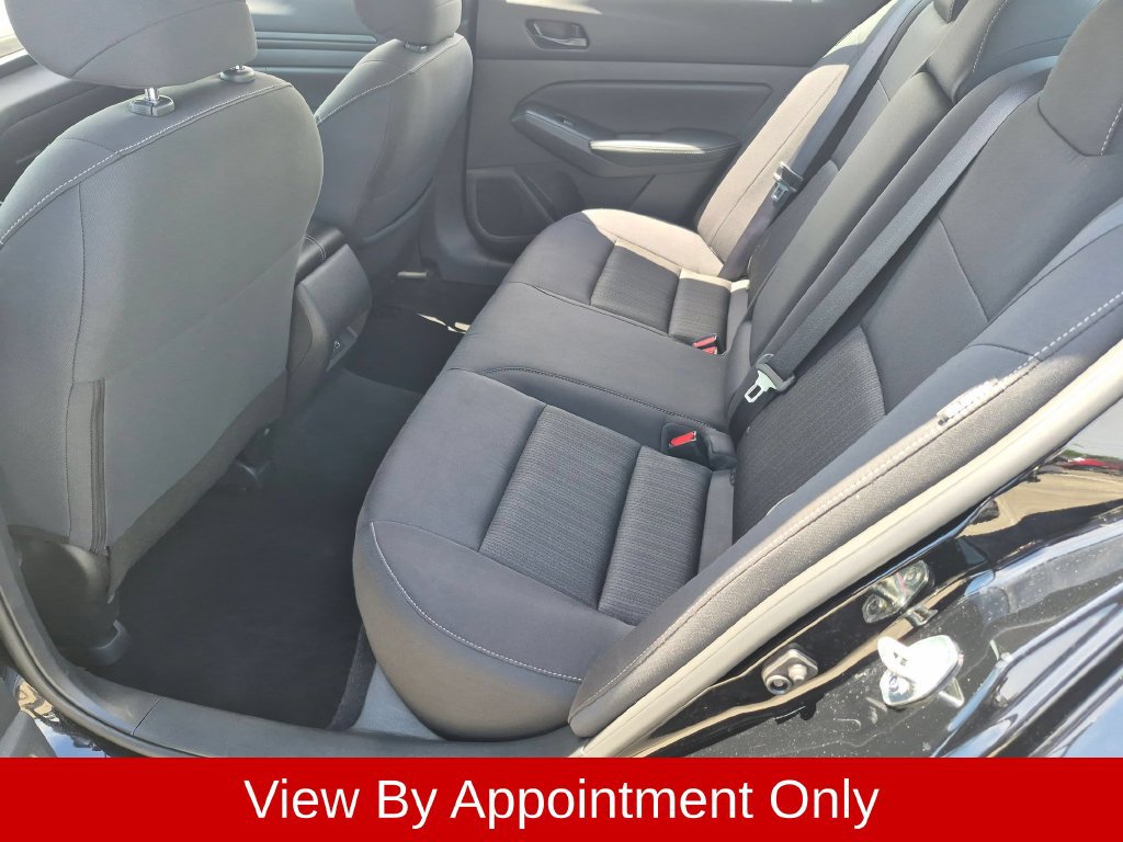 Used 2025 Nissan Altima 2.5 SV FWD image 24