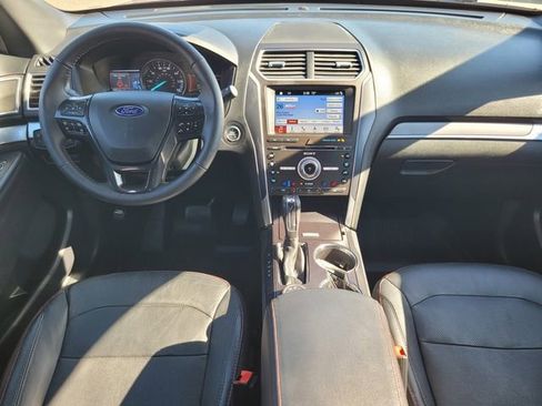 Used 2018 Ford Explorer Sport w/ Equipment Group 401A image 14