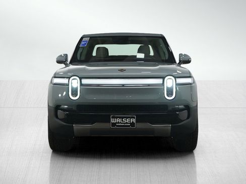 Used 2025 Rivian R1T Adventure image 8