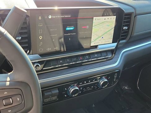 Used 2026 GMC Sierra 1500 SLT image 30