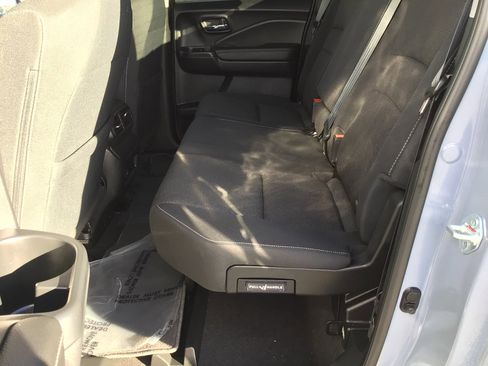 Used 2024 Honda Ridgeline Sport image 14